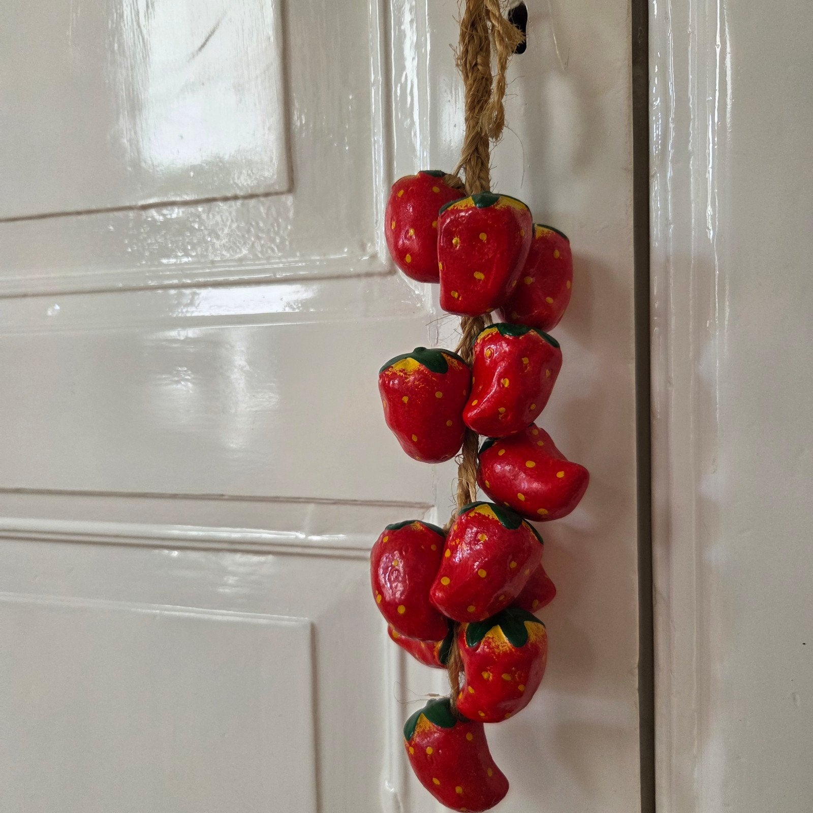 Brocante aardewerk aardbeien slinger, Ophalen of Verzenden