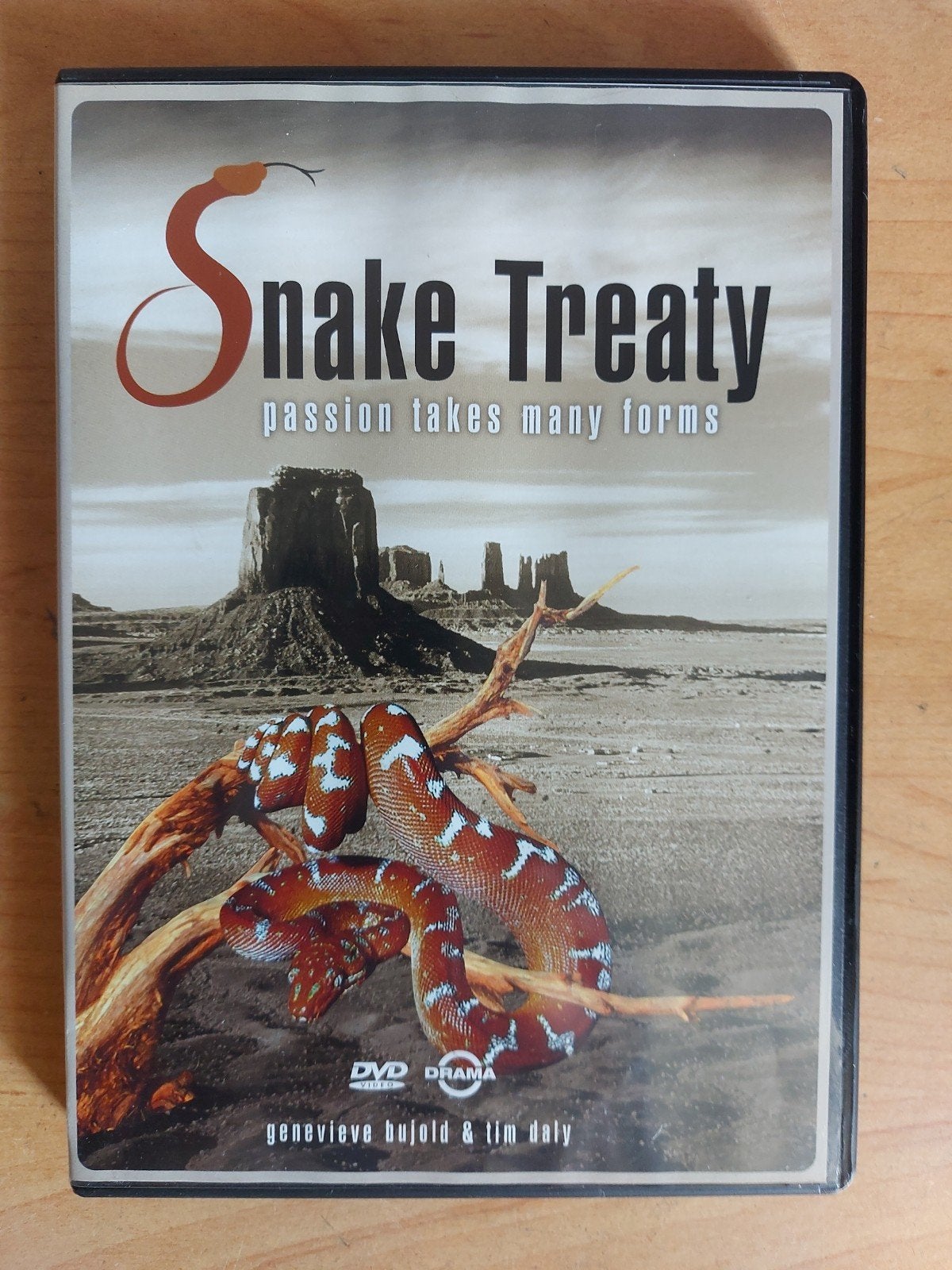 Snake Treaty - Genevieve Bujold, Alle leeftijden, Ophalen of Verzenden, Zo goed als nieuw