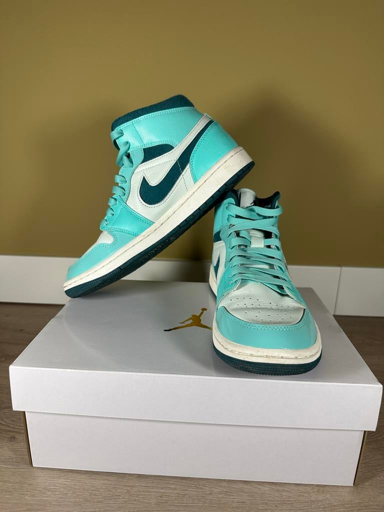 Nike Air Jordan 1 Mid Turquoise - Maat 38.5, Overige kleuren, Ophalen of Verzenden, Sneakers of Gympen, Zo goed als nieuw