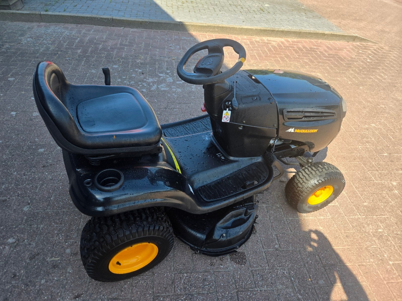 Zitmaaier mculloch
hydrostaat automaat, Ophalen of Verzenden