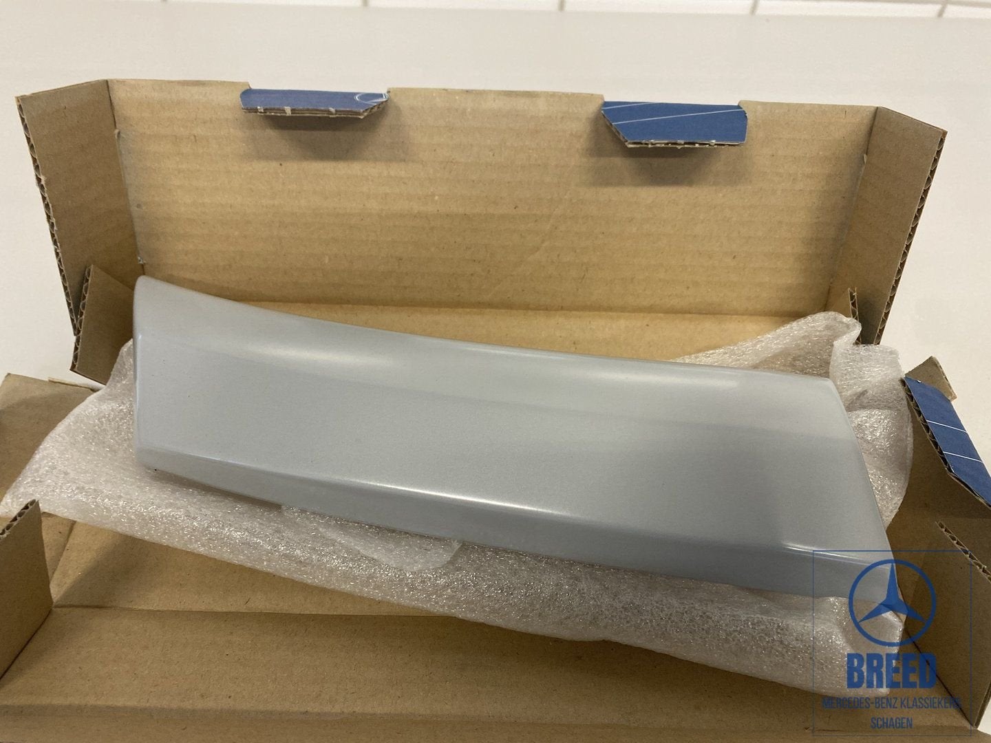 NOS flankplaat achterscherm links voor Mercedes-Benz W201, -, Nieuw, Ophalen of Verzenden, -