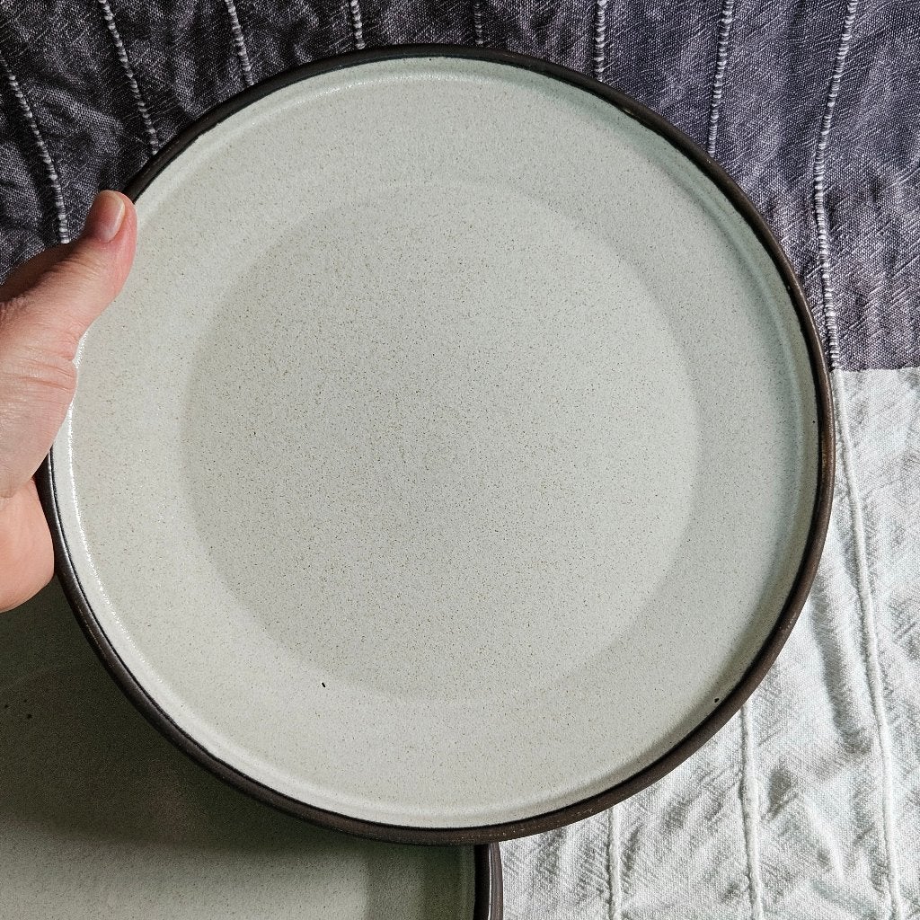 Lucie Q Bakker seventies dinerbord plat bord | per stuk, Ophalen of Verzenden, Zo goed als nieuw, Overige stijlen, Aardewerk