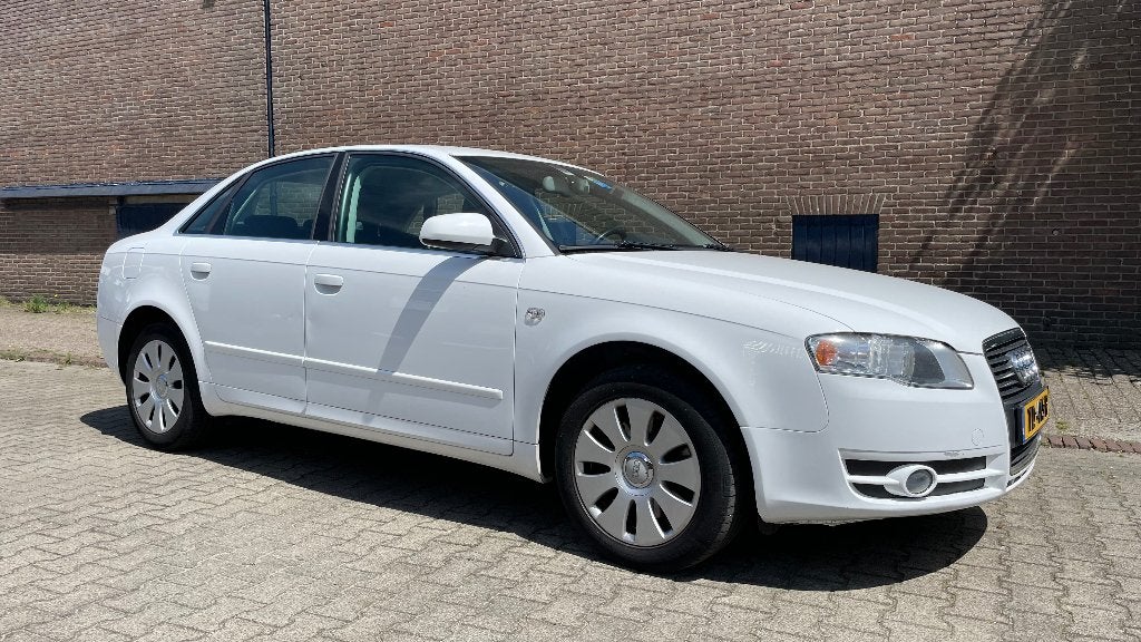 Audi A4 2007 Wit 98.000 km Automaat, Auto's, Audi, Automaat, 4 stoelen, A4, Leder