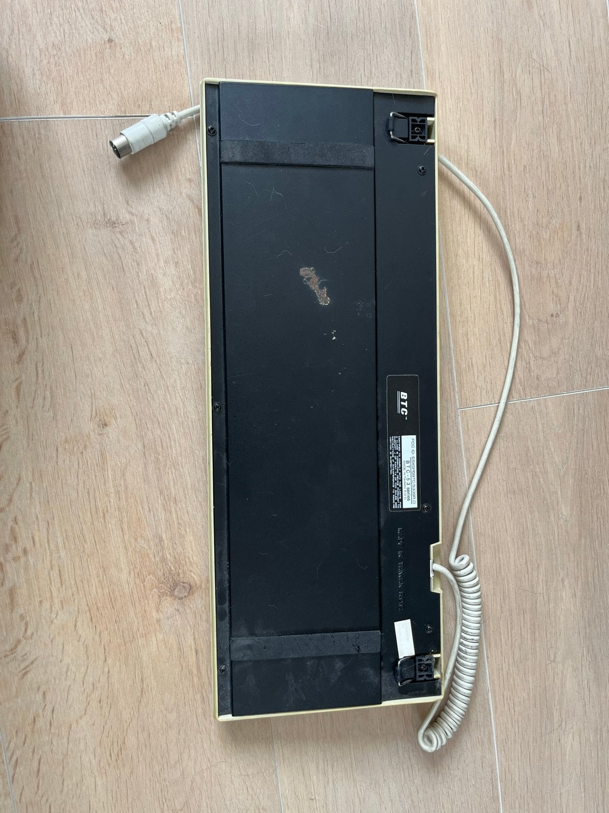 Vintage mechanisch BTC Toetsenbord - Qwerty - Bedraad, Computers en Software, Toetsenborden, Ophalen, Qwerty, Gebruikt, Bedraad