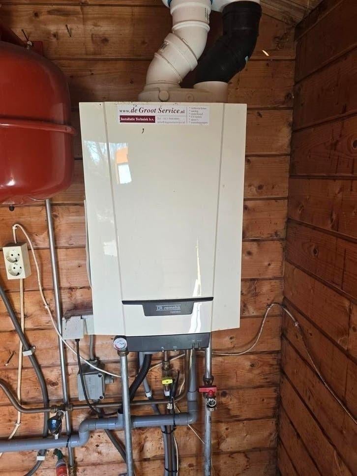 Remeha Tzerra CV-ketel met muurbeugel en gedemonteerd!, Doe-het-zelf en Verbouw, Verwarming en Radiatoren, Ophalen, Gebruikt, Hoog rendement (Hr)