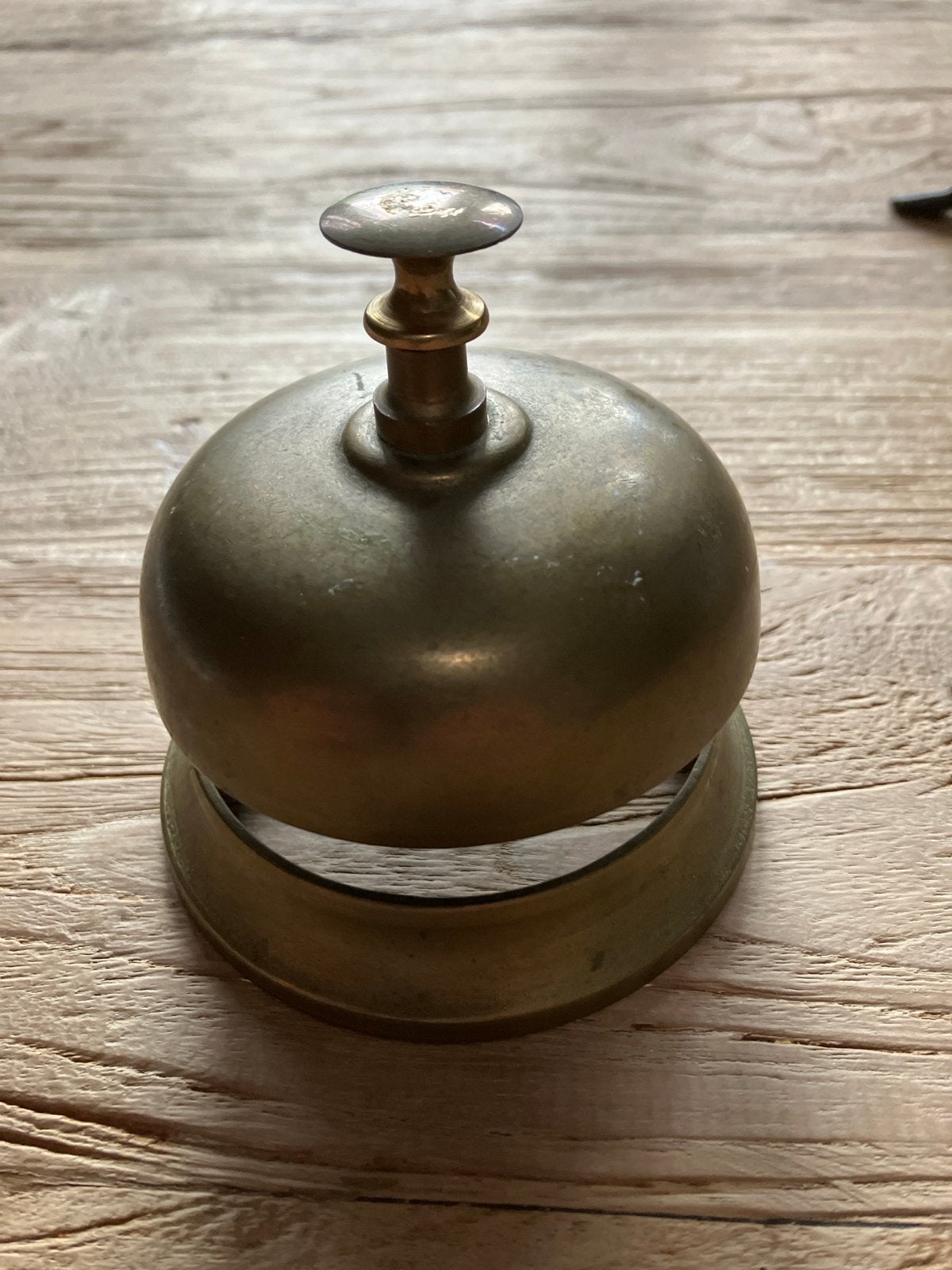 Oude messing balie bel - Vintage hotelbel, Ophalen of Verzenden, Koper