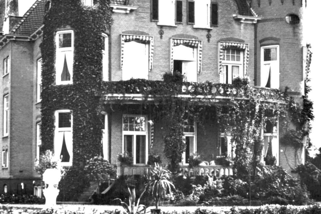 969215	De Steeg	Huize	Rhederpark	1950	Gelopen met postzegel, Ophalen of Verzenden, 1940 tot 1960, Gelopen, Gelderland