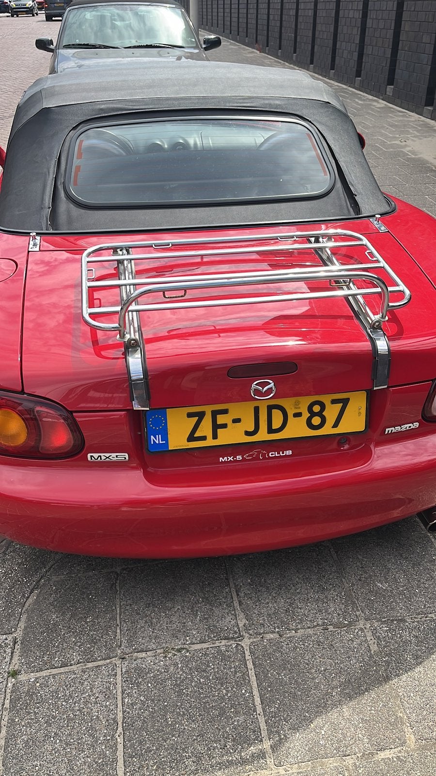 Bagagerek mx5 nb, Ophalen
