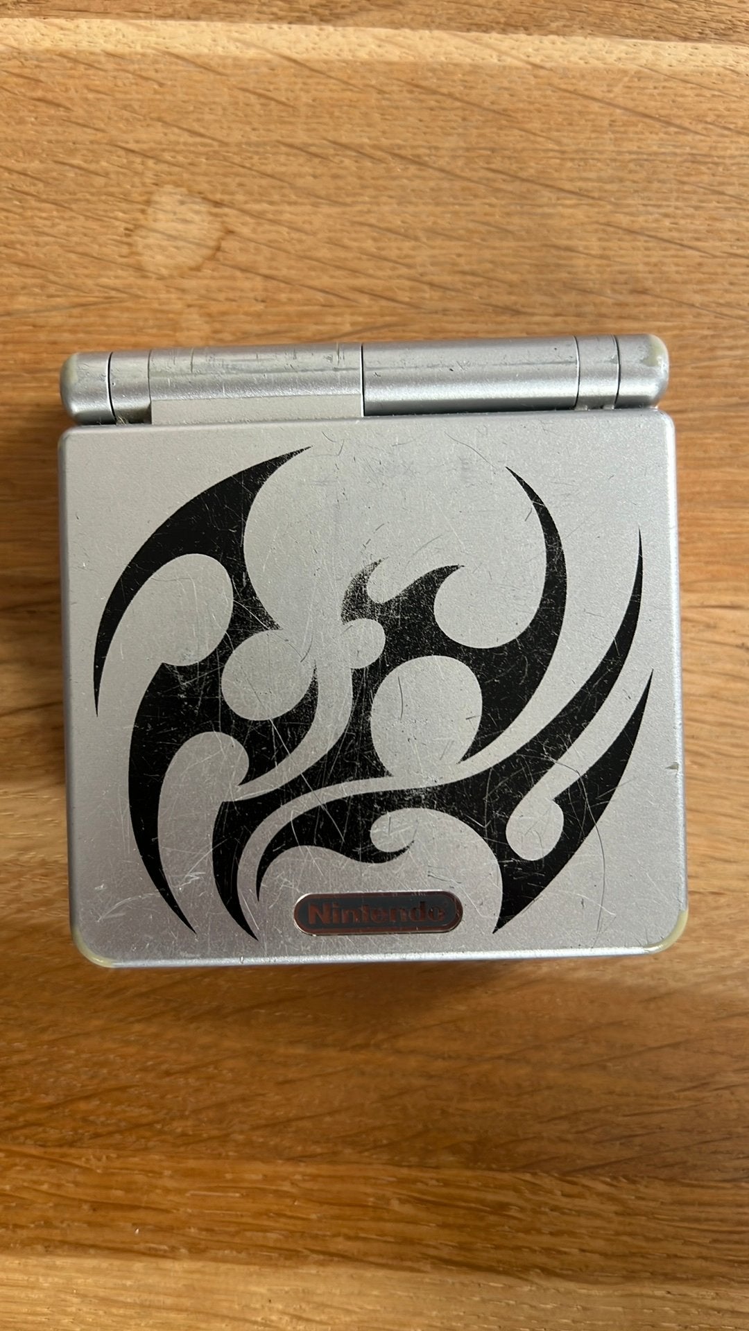 Nintendo GBA SP Tribal - Werkt en laadt op, Ophalen of Verzenden, Gebruikt, Game Boy Advance SP, Met games