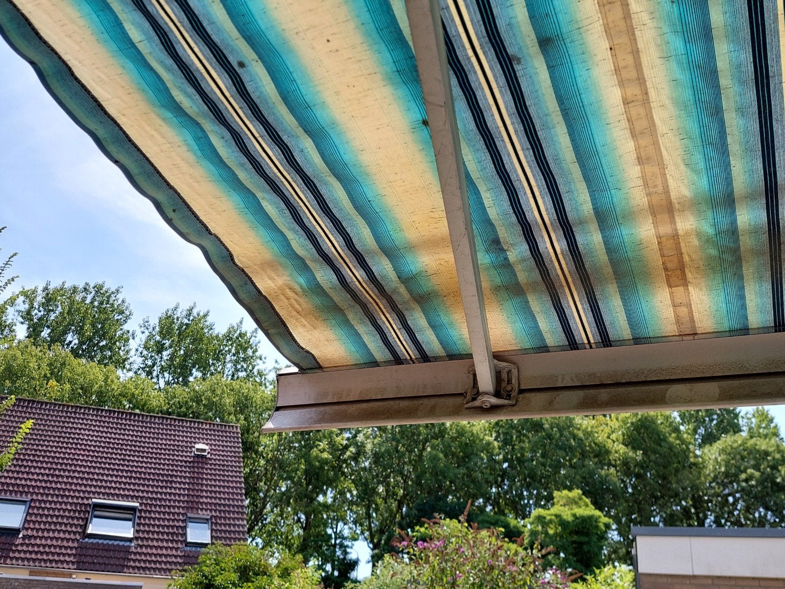oud zonnescherm..zelf verwijderen, Tuin en Terras, Ophalen, Gebruikt, 450 cm of meer, Elektrisch