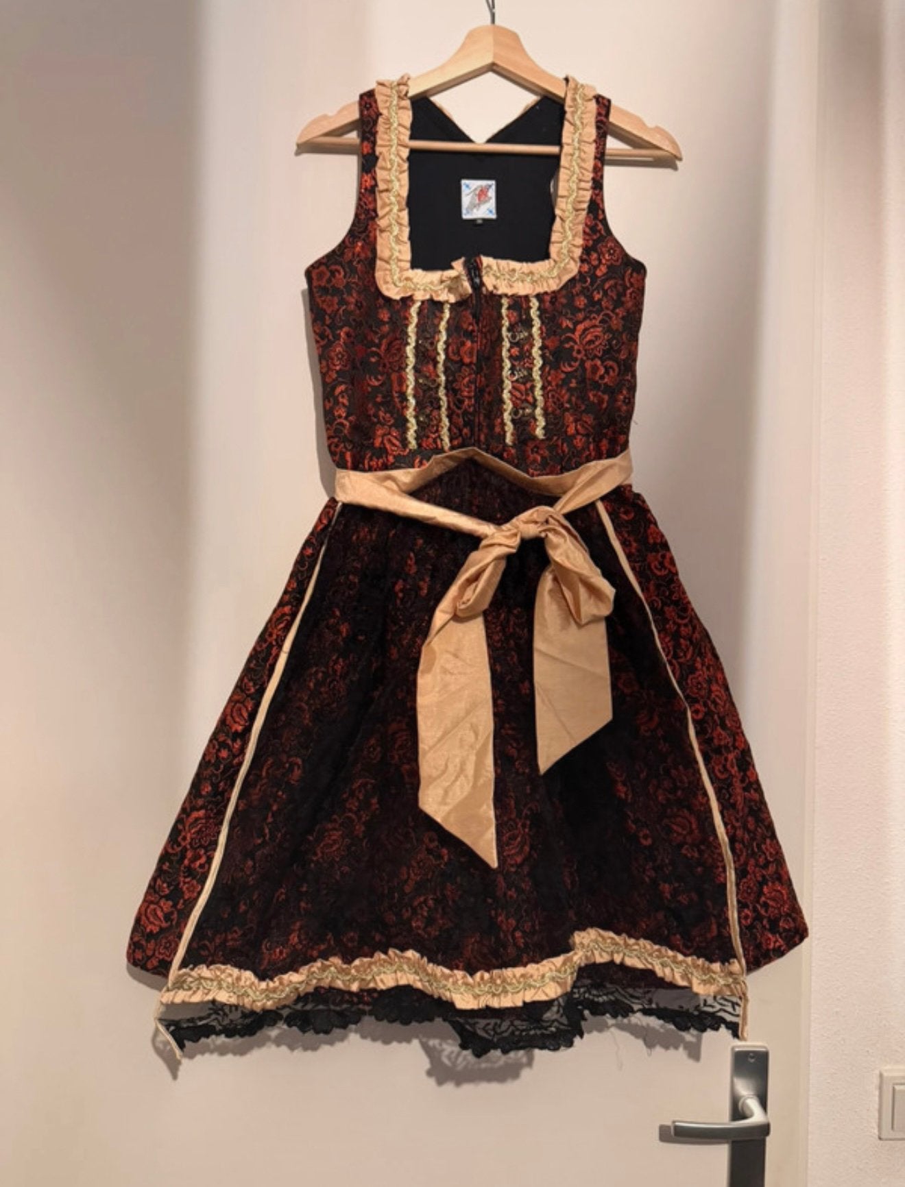 Dirndl maat 36, Ophalen of Verzenden, Zo goed als nieuw, Maat 36 (S), Overige thema's