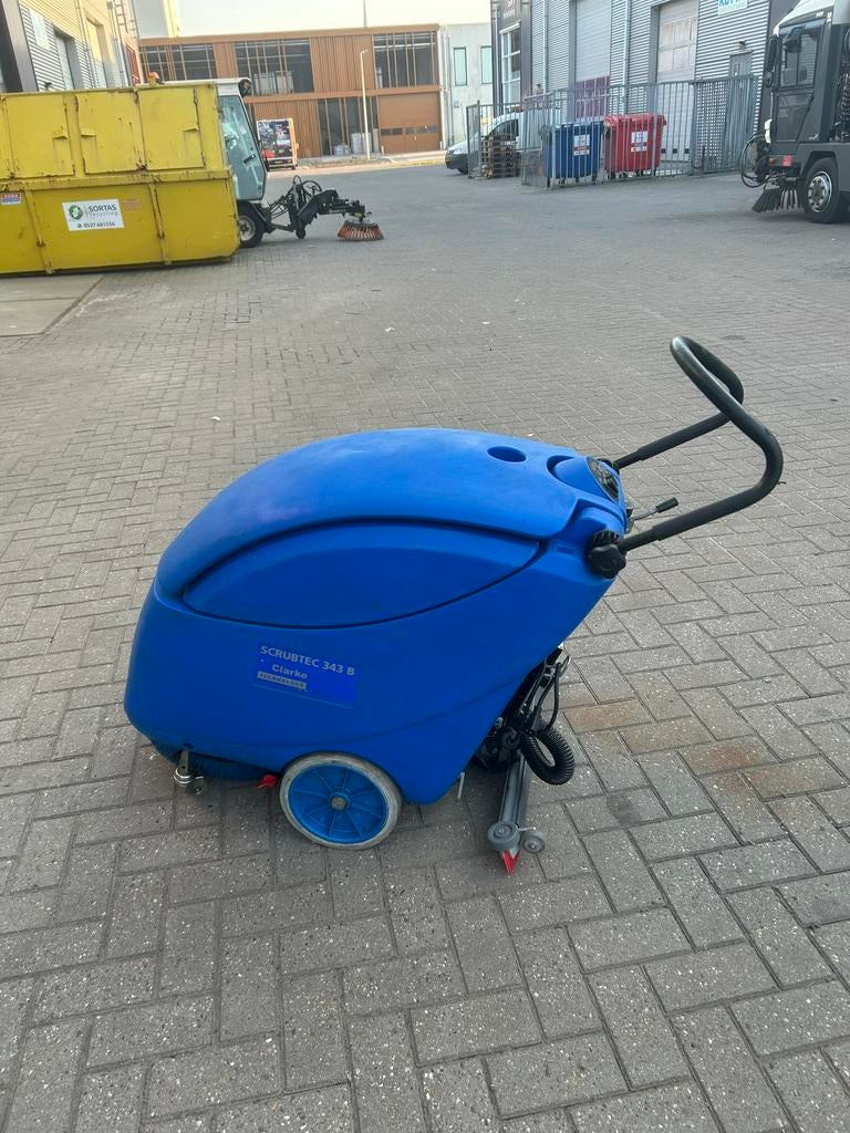 Schrobmachine Nilfisk Scrubtec 343 B, Doe-het-zelf en Verbouw, Reinigingsmachines, Ophalen of Verzenden, Zo goed als nieuw