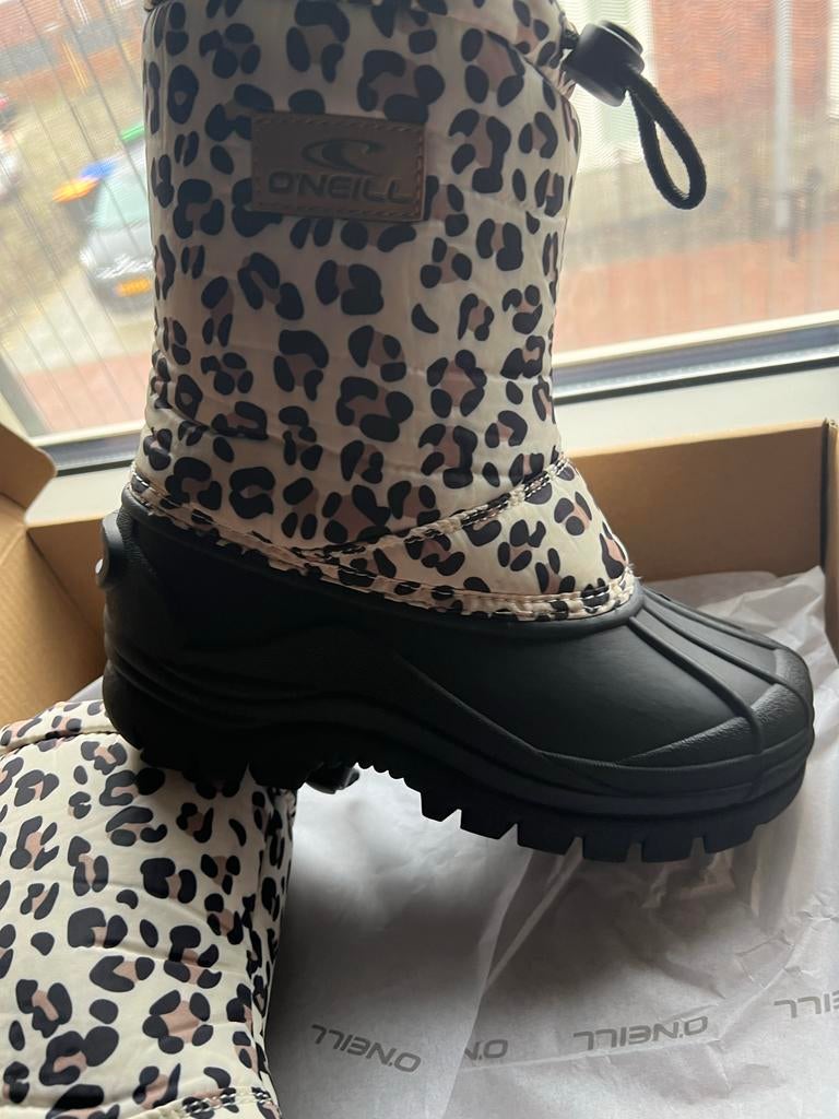 2x Nieuwe O'Neill Tsitsika Boot JR Leopard - Maat 33, Kinderen en Baby's, Ophalen of Verzenden, Zo goed als nieuw, Jongen of Meisje