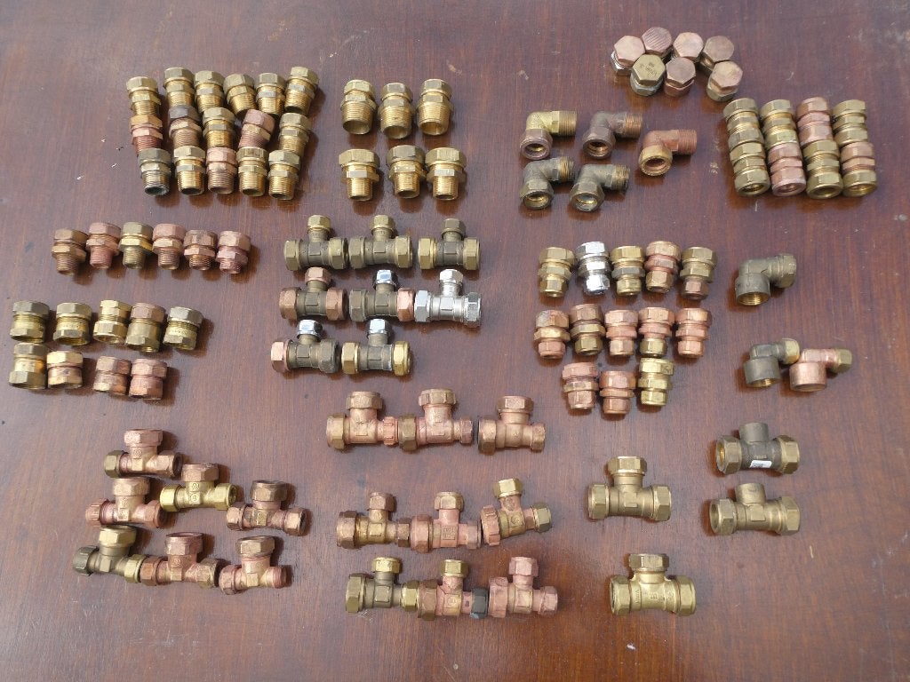 Diverse knelkoppelingen 22mm, 2,50 euro per stuk, Ophalen of Verzenden, Gebruikt, Koper