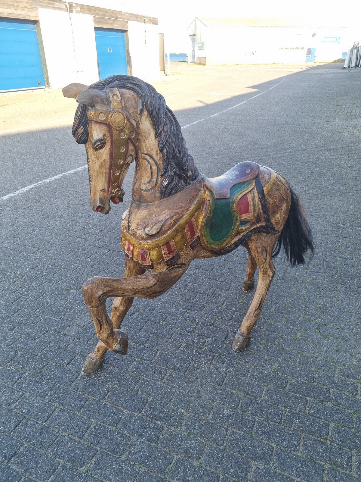 Decoratief houten paard - Handgesneden en beschilderd, Ophalen