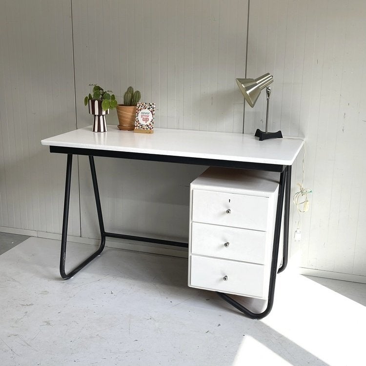Strak vintage Bauhaus bureau buro zwart wit ladeblok hout, Huis en Inrichting, Bureaus, Gebruikt, Overige typen, Overige merken