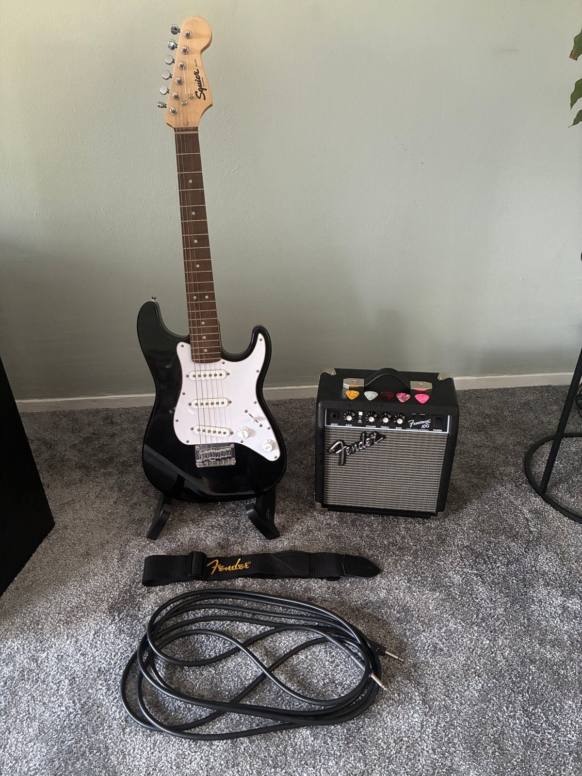 Fender Squier MINI elektrische gitaar met versterker, Muziek en Instrumenten, Ophalen, Fender, Met versterker, Zo goed als nieuw