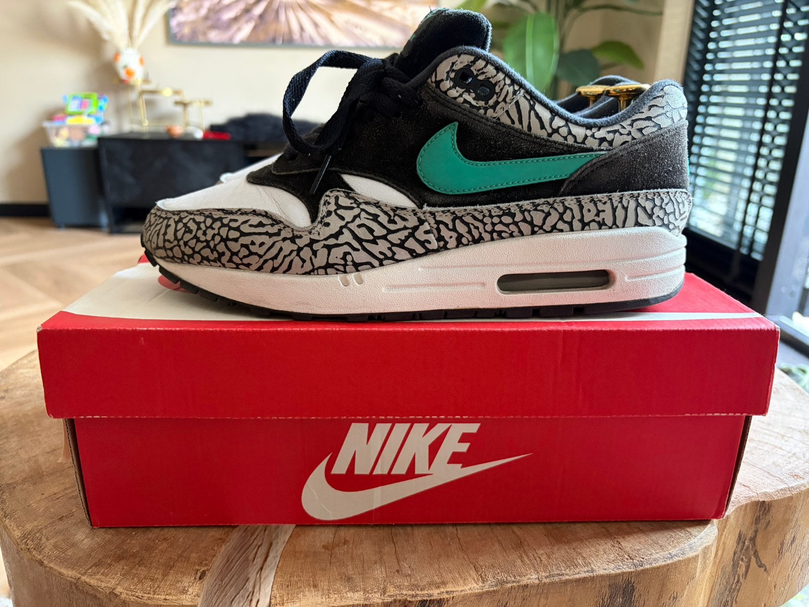 Nike Air Max 1 Elephants 2017 maat 42, Overige kleuren, Ophalen of Verzenden, Sneakers of Gympen, Gedragen