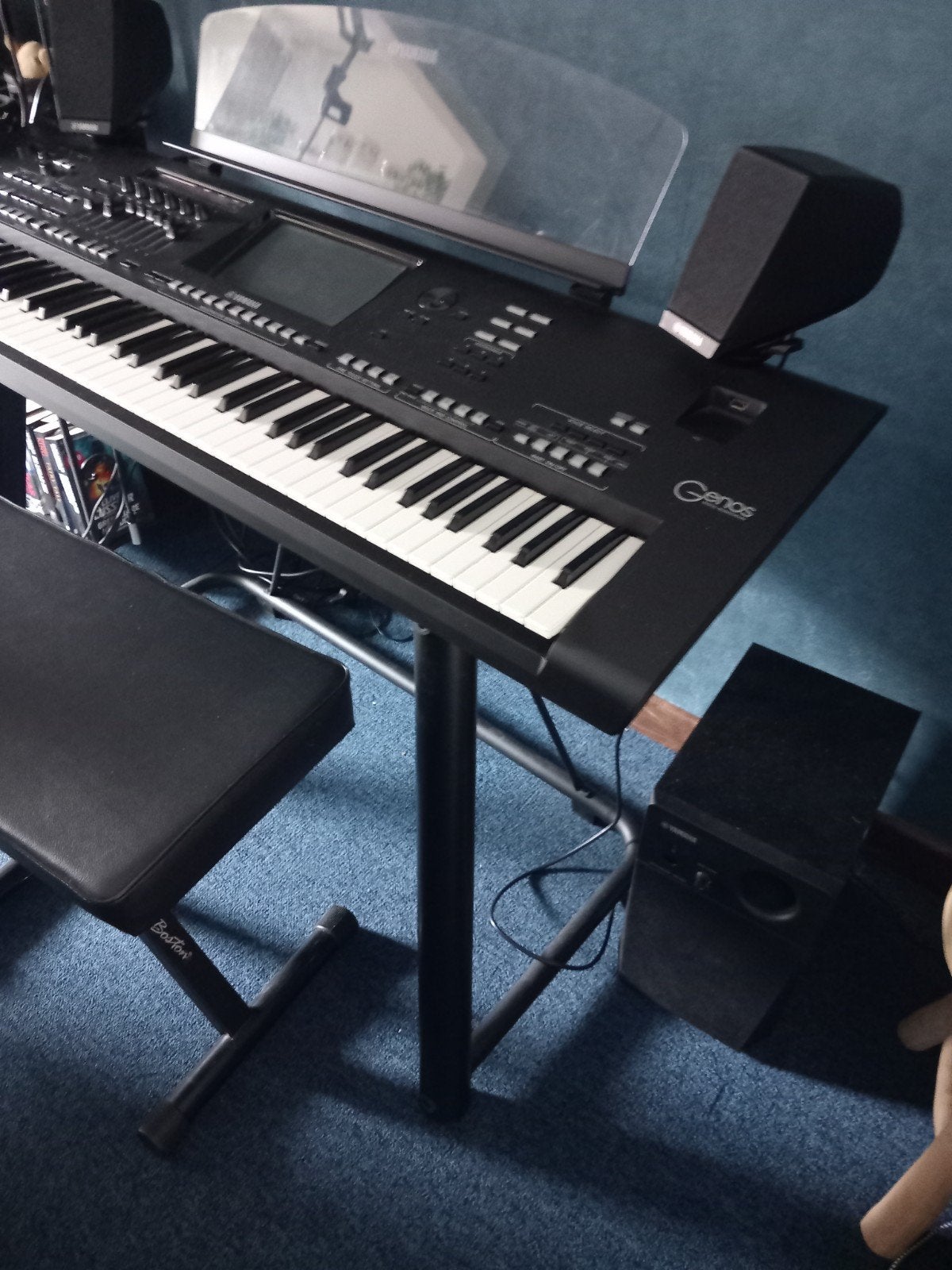 Yamaha Genos Workstation Keyboard met standaard en krukje, Ophalen, Yamaha, Zo goed als nieuw, Midi-aansluiting