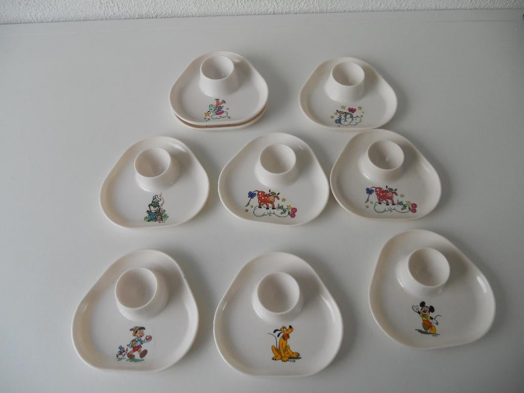 Kindereierdoppen met afbeelding Ornamin, Ophalen of Verzenden, Aardewerk, Bord(en)