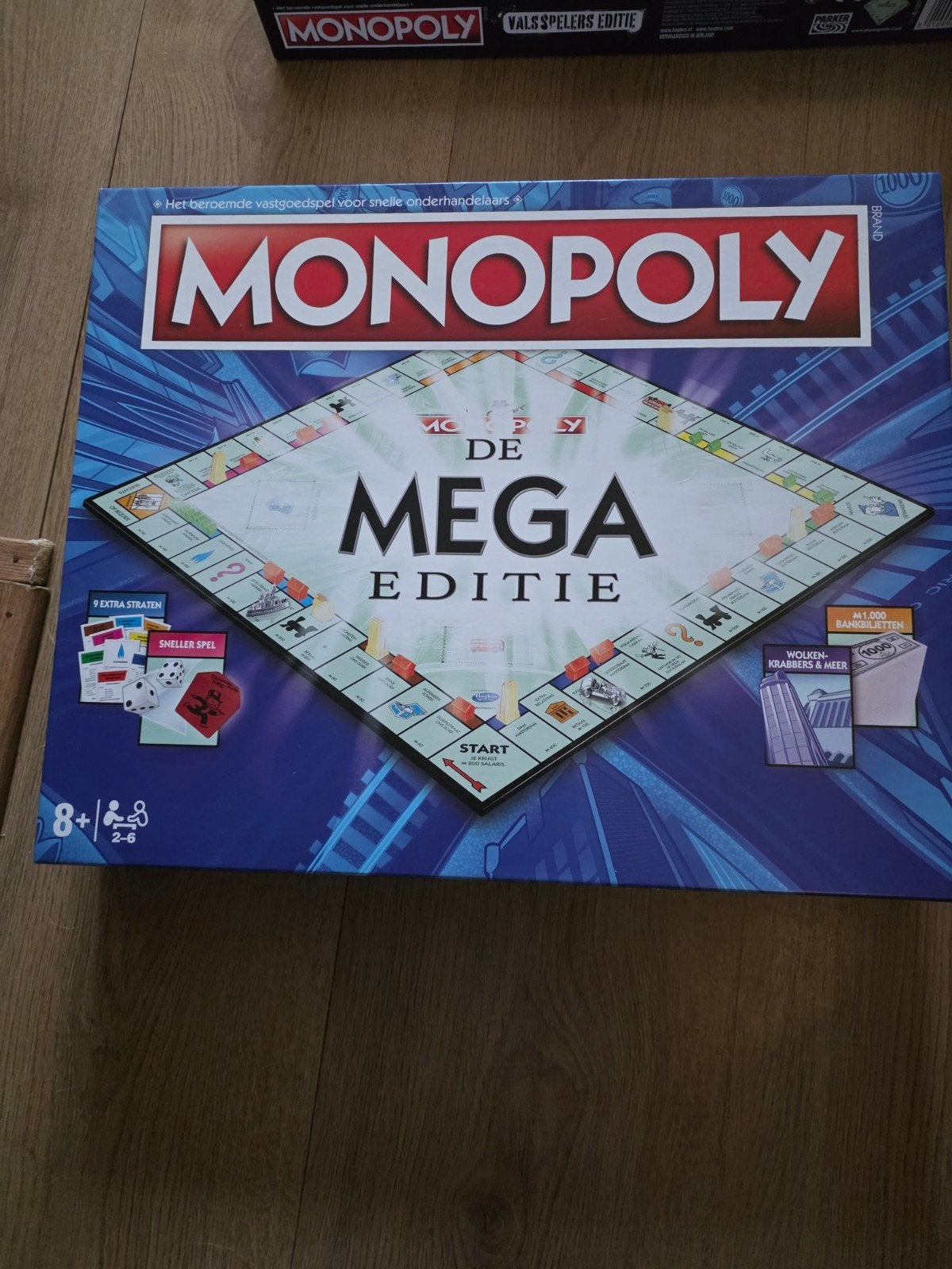Monopoly Mega Editie - Het bekende vastgoedspel, Hobby en Vrije tijd, Drie of vier spelers, Ophalen of Verzenden, Zo goed als nieuw