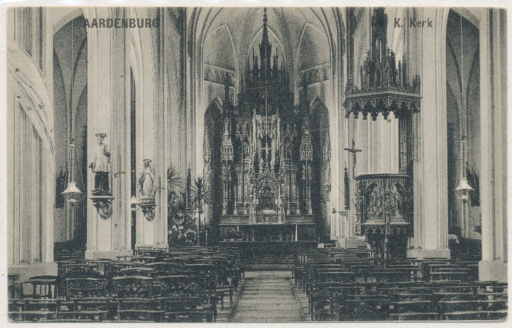 Aardenburg - R.K Kerk interieur  Tulp kaart, Ophalen of Verzenden, Voor 1920, Ongelopen, Zeeland