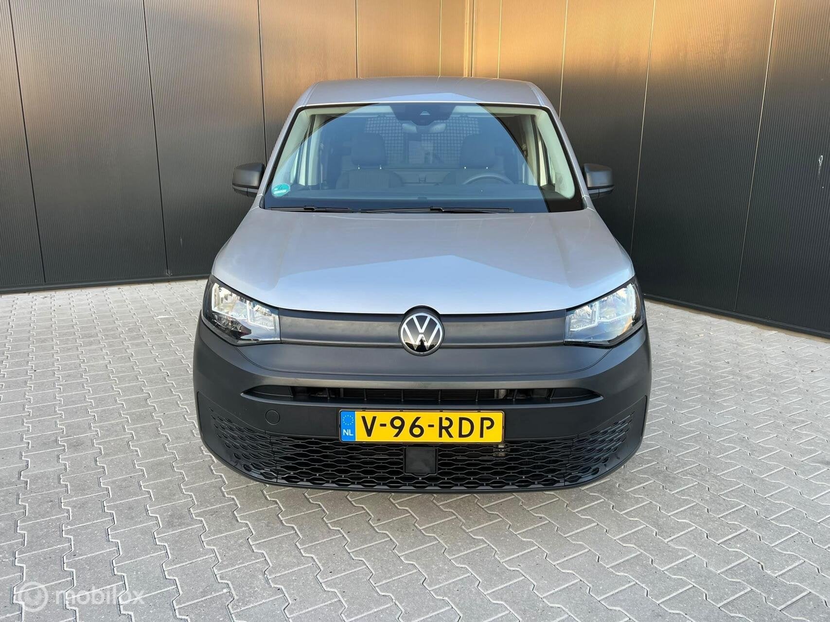 Volkswagen Caddy Cargo 1.5 TSI / AIRCO / PDC / NAVI, Auto's, 4 cilinders, Volkswagen, Bedrijf, Handgeschakeld