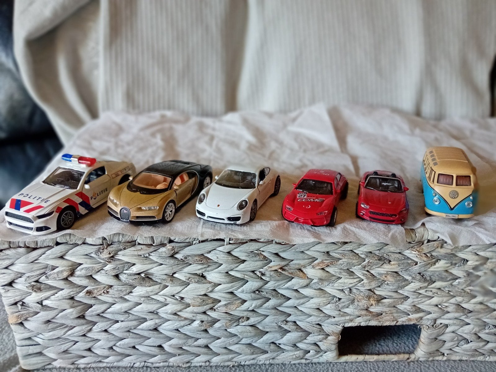 LEUKE SPORTWAGEN -- VOLKSWAGEN BUS -- POLITIE AUTO, Hobby en Vrije tijd, Ophalen of Verzenden, Zo goed als nieuw, Auto, Overige merken