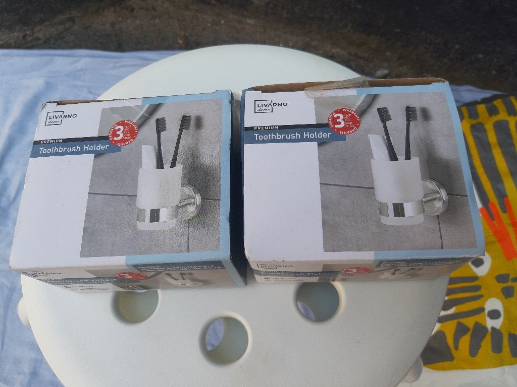 Premium Toothbrush holders, tandenborstelhouders, v. Livarno, Huis en Inrichting, Badkamer | Badkamermeubels, Ophalen, Minder dan 50 cm