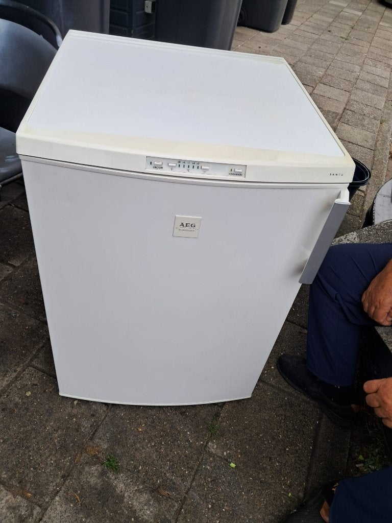 Goedwerkende vriezer Zanussi en koelkastje Aeg Tafelmodel, Witgoed en Apparatuur, Koelkasten en IJskasten, Zonder vriesvak, Refurbished