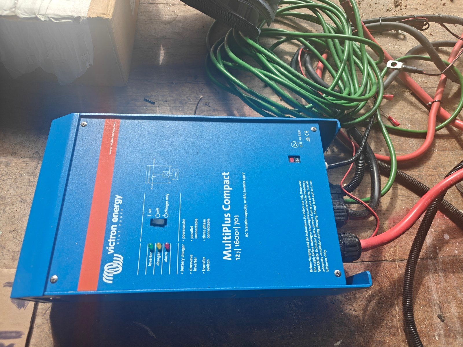 Victron Energy MultiPlus Compact 12/1600/70 Omvormer/Lader, Ophalen of Verzenden
