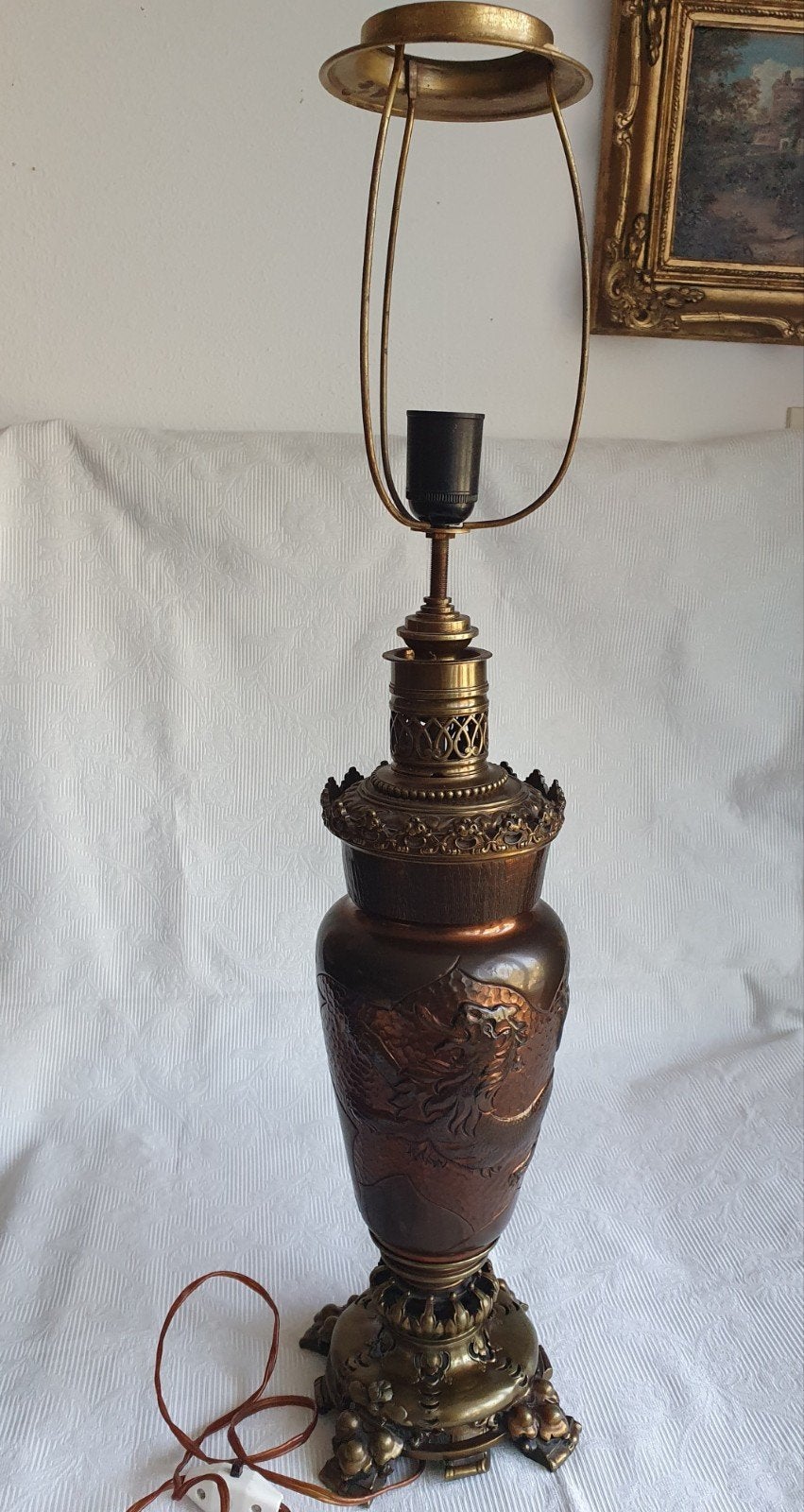 Koper/bronzen lamp met leeuw, Ophalen