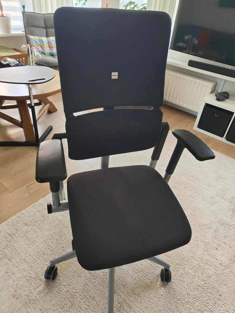 Steelcase please bureaustoel, Huis en Inrichting, Bureaustoelen, Zo goed als nieuw, Zwart, Ophalen