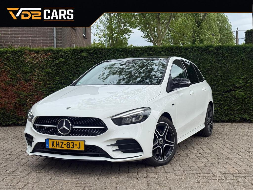 Mercedes-Benz B 250 E AMG Night | Pano | Sfeer | Burmester, Auto's, Automaat, Gebruikt, Euro 6, Wit