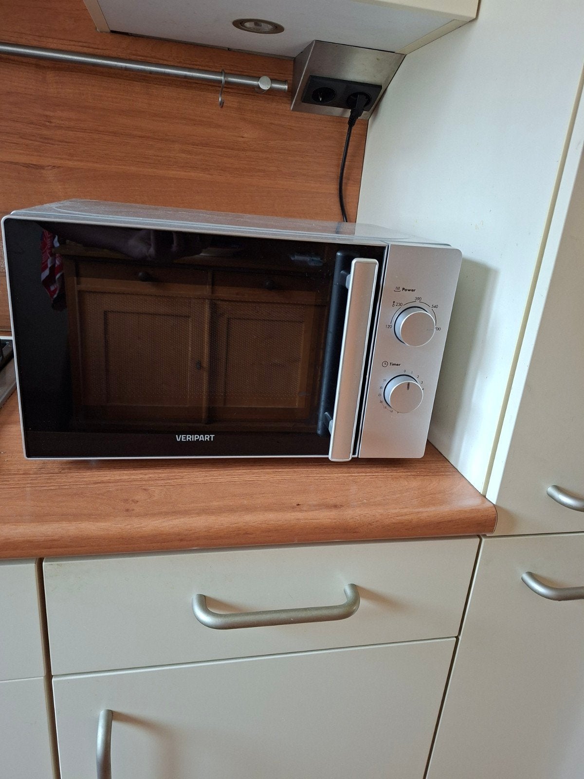 Veripart Magnetron - Zilverkleurig en Compact, Ophalen of Verzenden, Zo goed als nieuw, Vrijstaand, Magnetron
