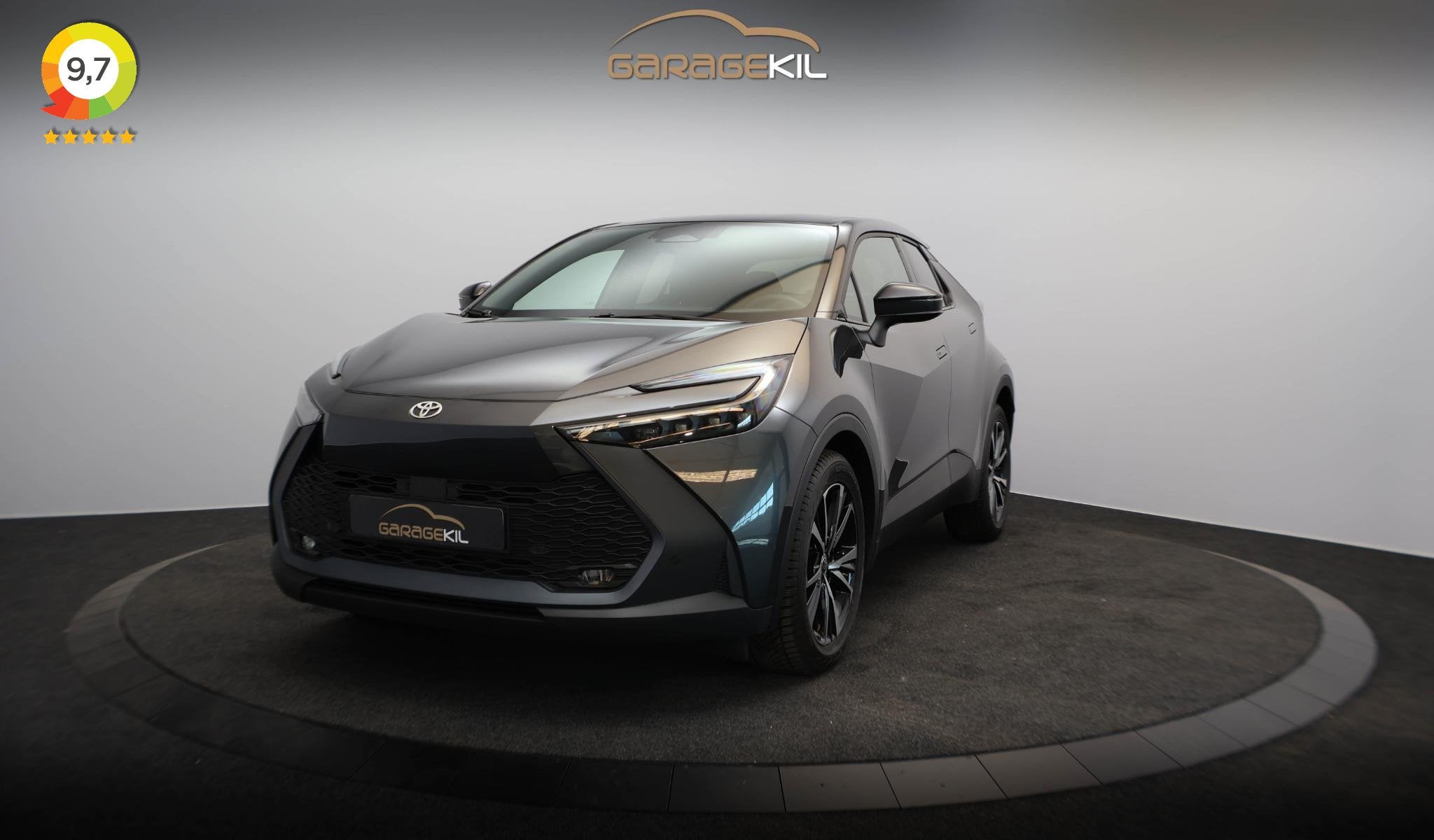 Toyota C-HR 1.8-l-VVT-i Hybrid Team Deutschland Dealerdonder, Stof, Zwart, 4 cilinders, Bedrijf