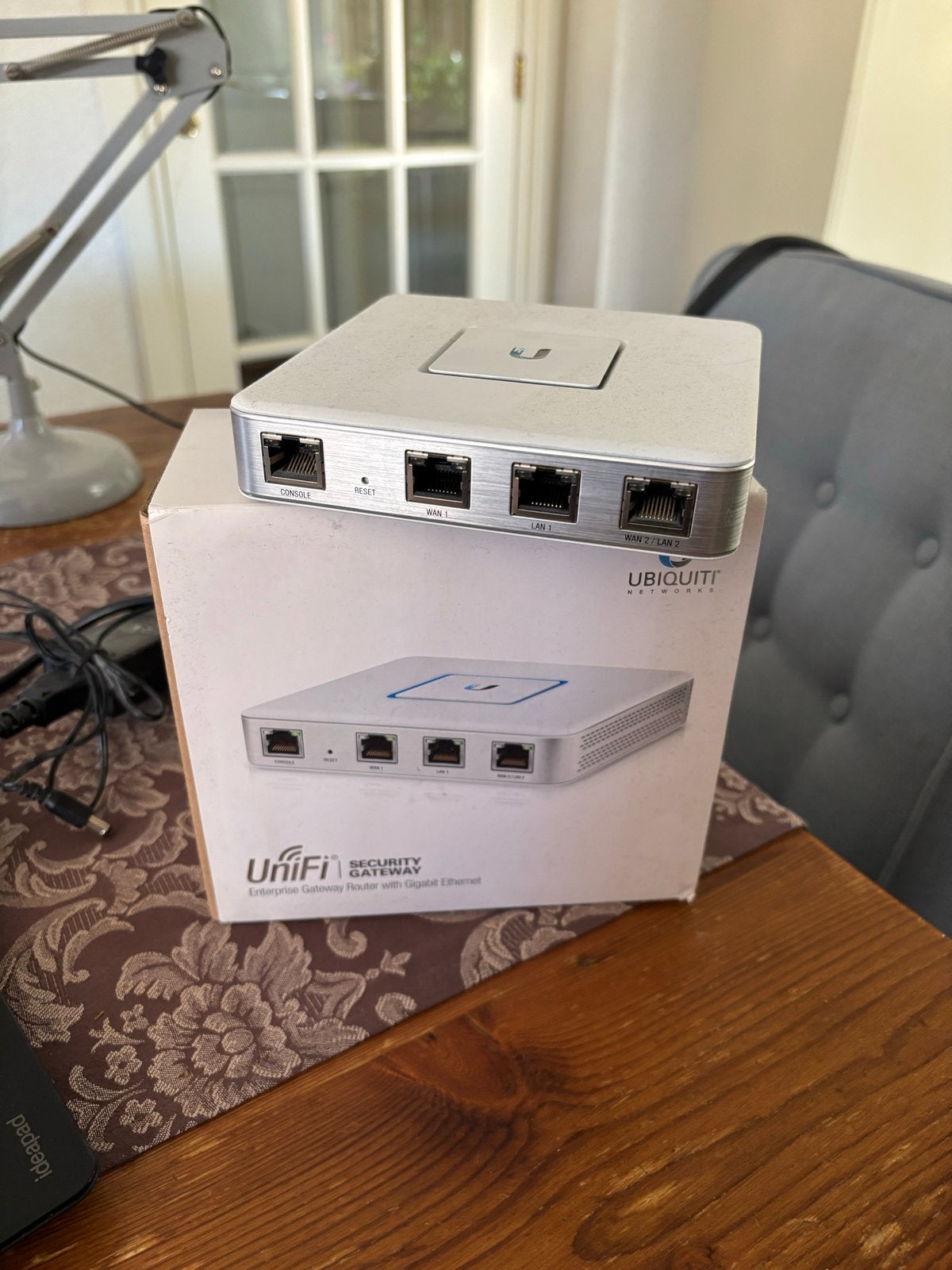 Ubiquiti UniFi Security Gateway (USG) met Cloud Key, Computers en Software, Routers en Modems, Ophalen of Verzenden, Gebruikt
