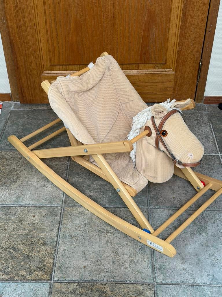 Leuk houten hobbelpaard, met uitwasbare zitting, Ophalen, Zo goed als nieuw