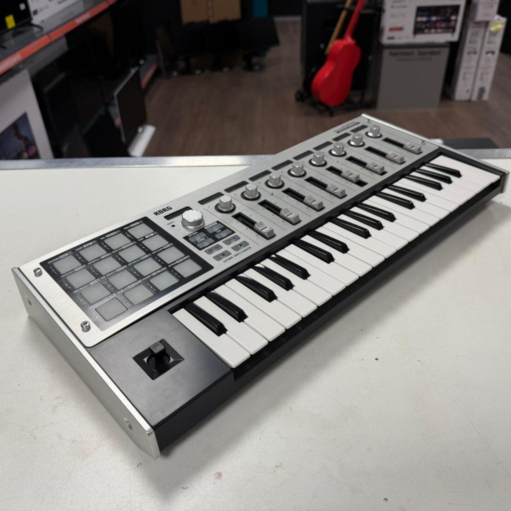Korg MC-1 Micro Kontrol Midi Studio Controller, Korg, Zo goed als nieuw, https://www.korg.com/nl/contact/, 15-12, Shimotakaido 1-chome, Suginami-ku, Tokyo 168-0073, Japan