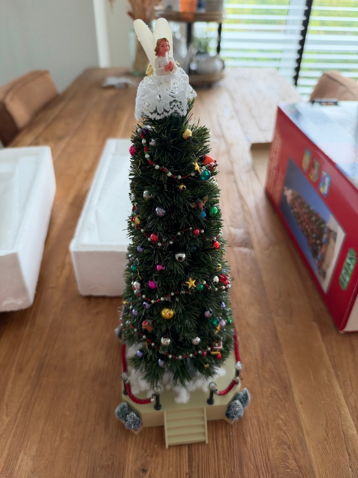 Lemax grote verlichte kerstboom, Ophalen of Verzenden, Zo goed als nieuw
