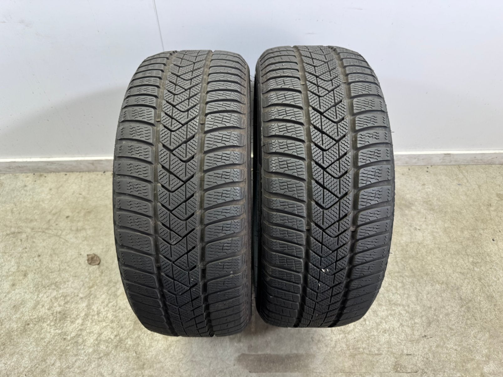 PIRELLI SOTTOZERO 3 WINTERBANDEN RUNFLAT MOE M+S* 245/40 R19, Winterbanden, Band(en), Personenwagen, Ophalen
