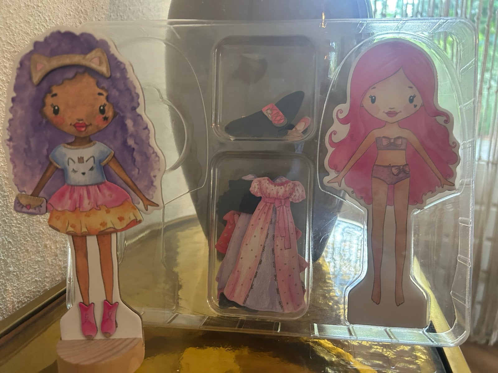 Magnetische aankleedpoppen met standaard en accessoires, Ophalen of Verzenden, Zo goed als nieuw, Overige typen
