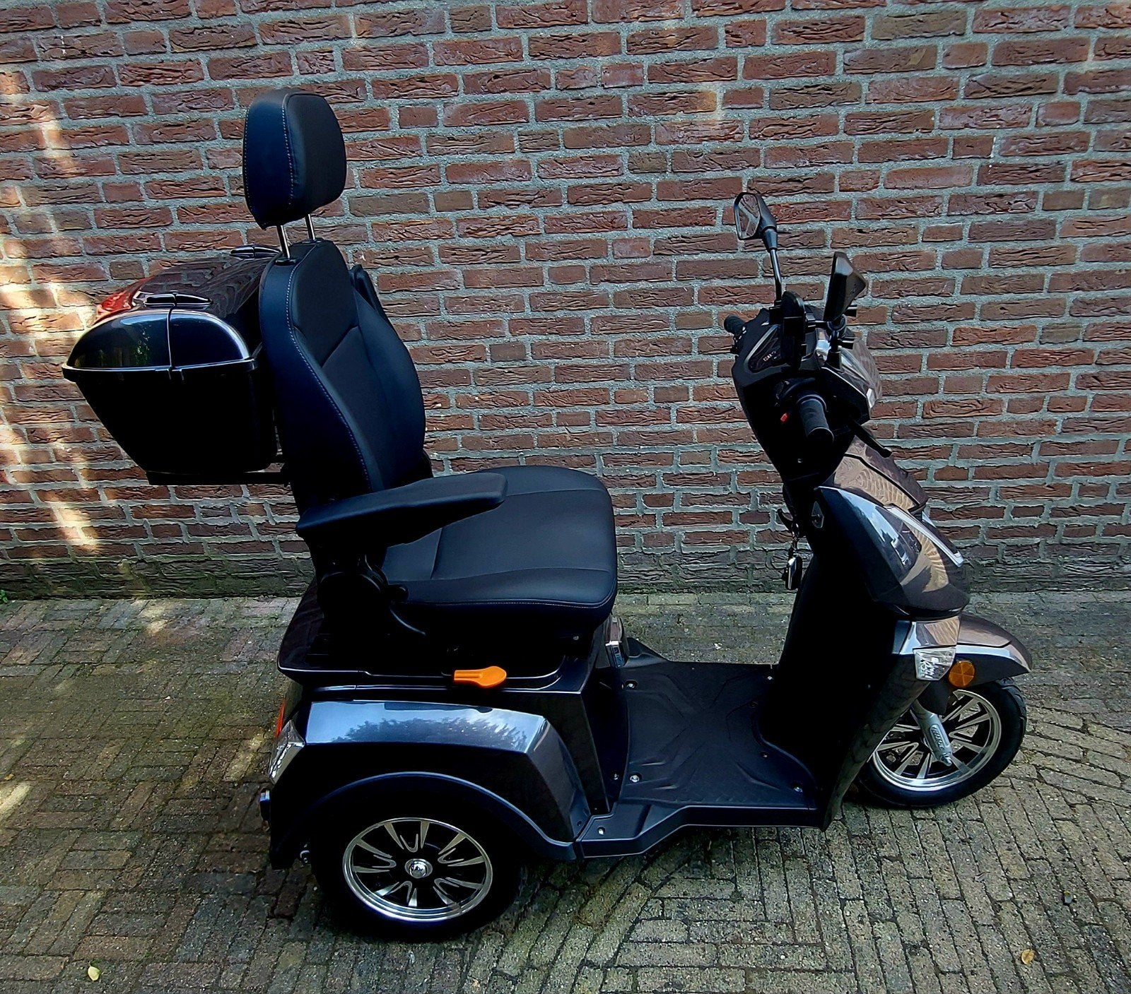 Koopje Nieuwe scootmobiel  met koffer, Diversen, Brommobielen en Scootmobielen, Ophalen, Nieuw, 46 km of meer, 16 km/u of meer