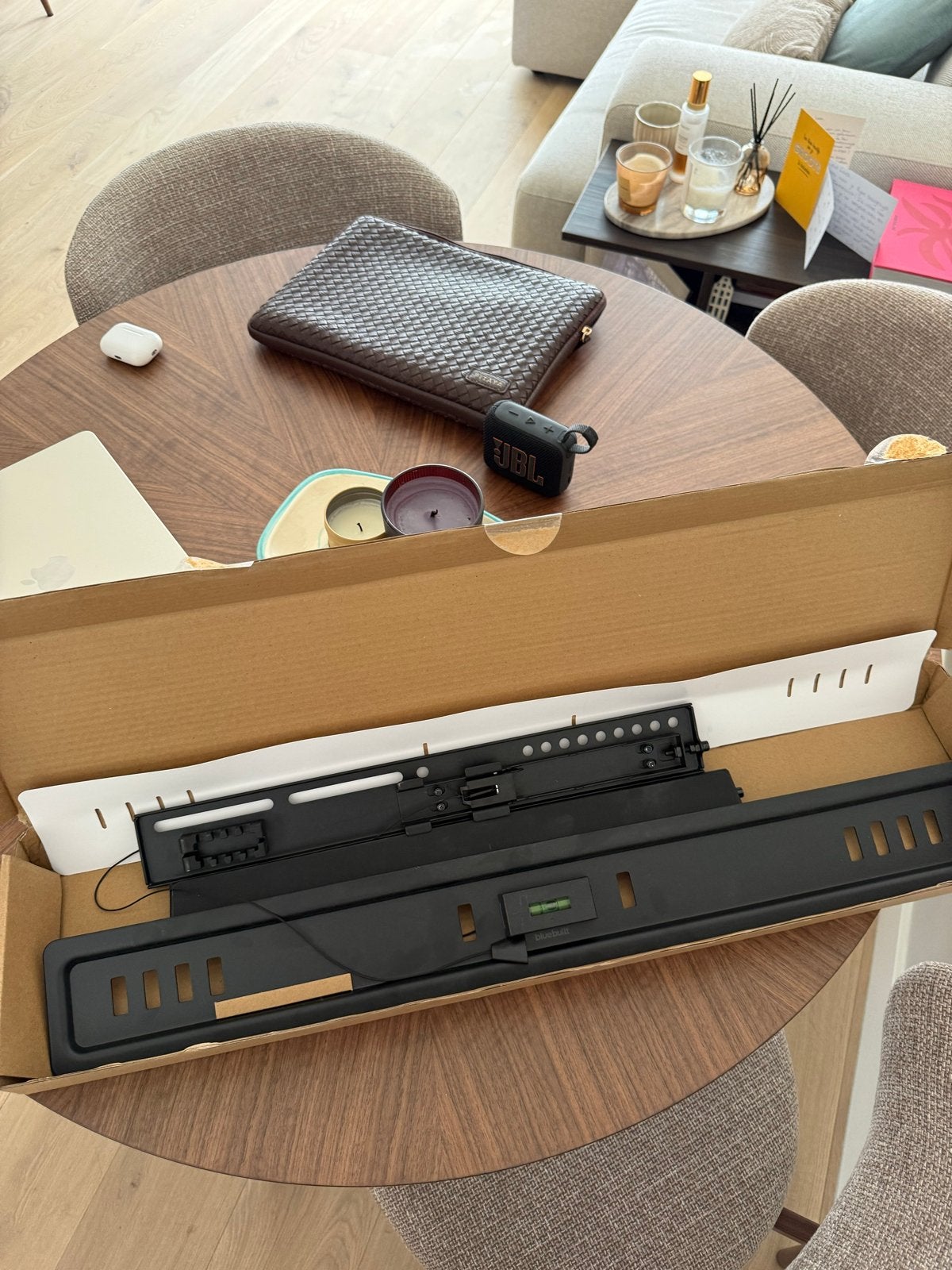 Ultra Slim Muurbeugel 50-86 inch, Ophalen, Nieuw