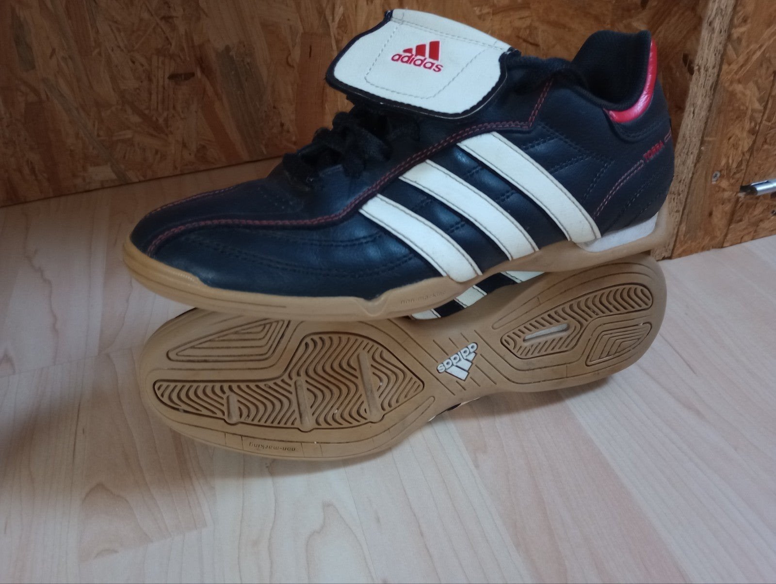 Adidas !, Ophalen of Verzenden, Adidas, Gedragen, Sportschoenen