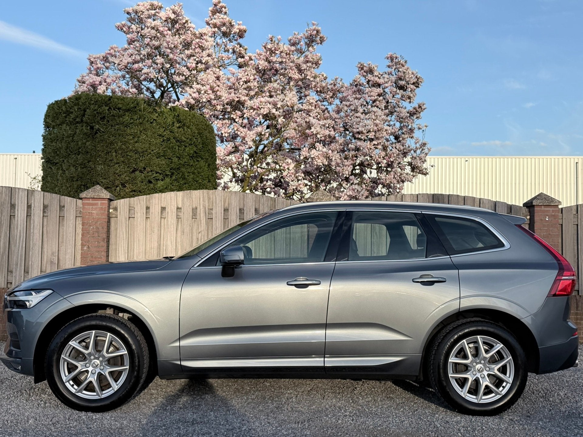 Volvo XC60 2.0 B4 Business Pro SPORTLEER E-TREKHAAK STOELSTU, Auto's, Dealer onderhouden, 15 km/l, Gebruikt, 4 cilinders