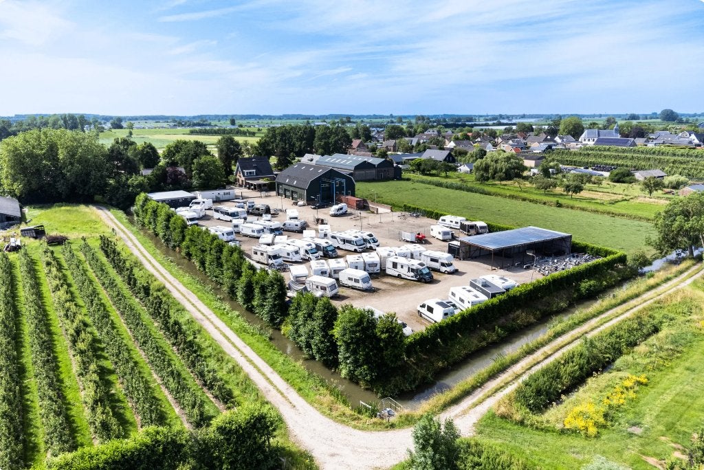 Caravan & camper stallen | Lopikerkapel