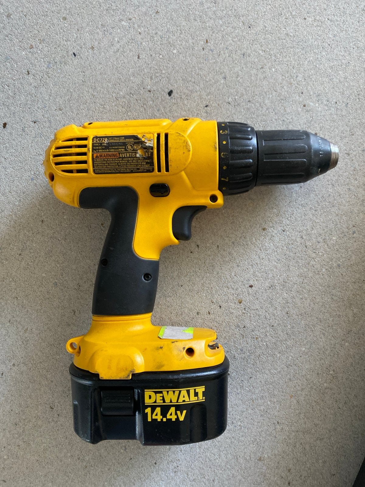 DeWalt Accu Schroefboormachine met Lader en Koffer, Ophalen of Verzenden, Gebruikt, Minder dan 400 watt, Boor- en Schroefmachine