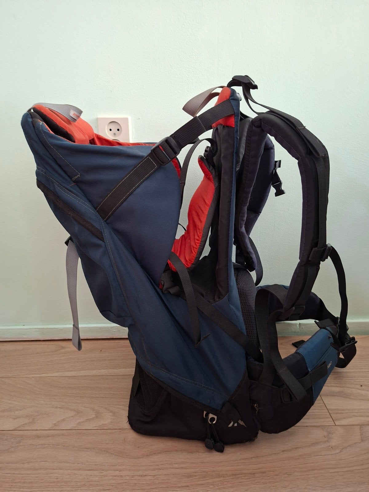 Macpac Possum Draagzak / kinderdraagstel, Kinderen en Baby's, Babydragers en Draagdoeken, Gebruikt, Rug, Draagzak, Ophalen