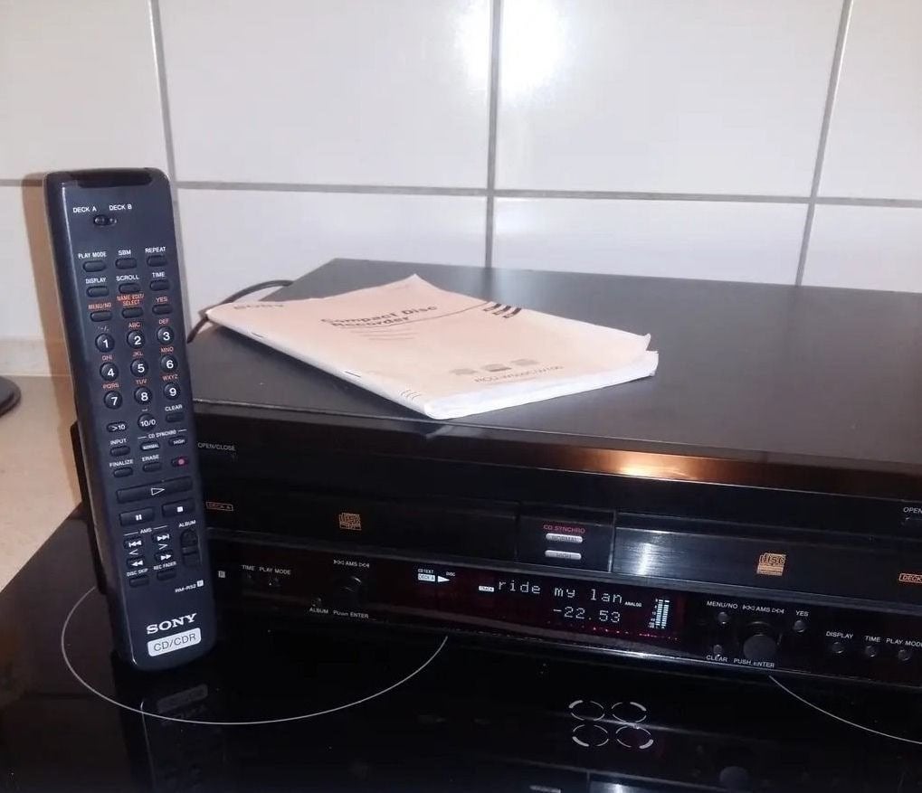 Sony RCD-W100 – cd-speler / cd-recorder, Ophalen of Verzenden, Gebruikt, Sony, Wisselaar